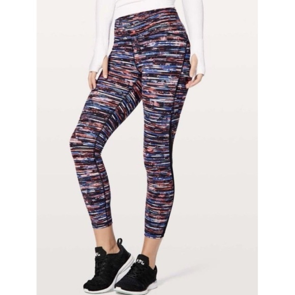 Lululemon Train Times 7/8 Pant 25" Hinshu Alpine White Multi Black Mesh Sz4 - Picture 3 of 6